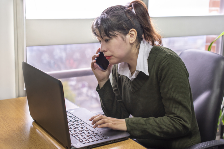 A life insurance policy beneficiary checking to see if they have the option to receive payouts in the form of a life insurance annuity.