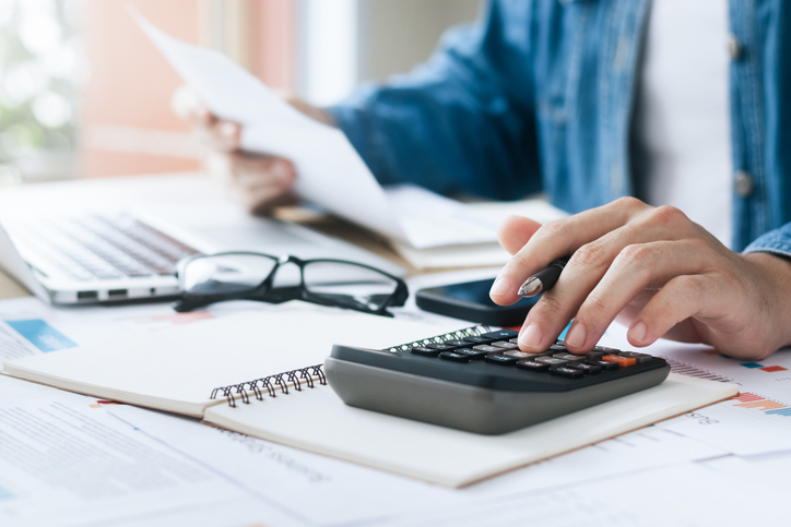 A taxpayer calculating their standard deduction.